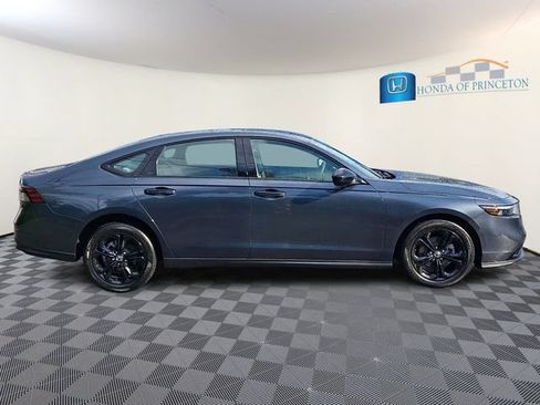 Used 2025 Honda Accord SE image 7