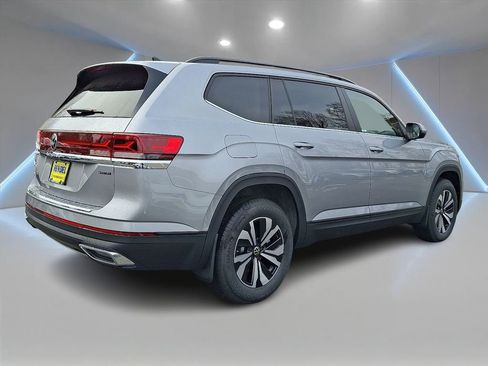 New 2026 Volkswagen Atlas SE image 3