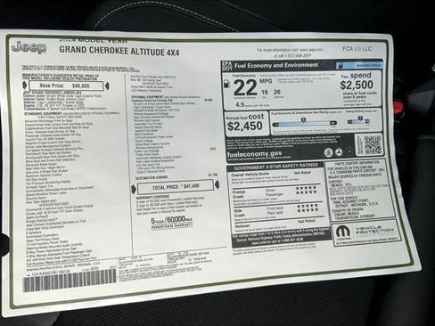 Used 2024 Jeep Grand Cherokee Altitude image 19