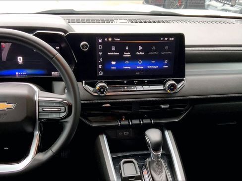 Used 2024 Chevrolet Colorado LT image 7