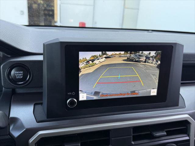 Certified 2024 Toyota Tacoma SR5 AWD/4WD image 27