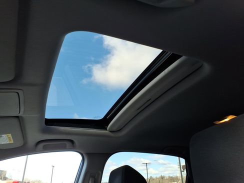 Used 2020 Honda CR-V EX image 18