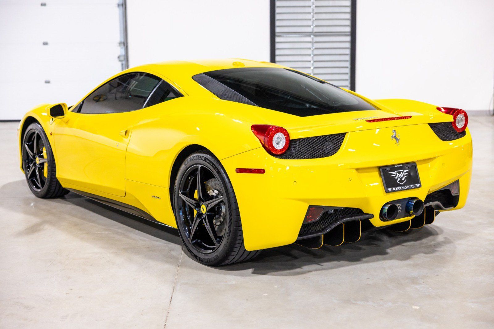 Used 2011 Ferrari 458 Italia Coupe RWD image 7