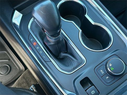 Used 2021 Chevrolet Traverse RS image 29