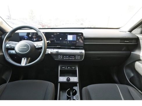 Certified 2025 Hyundai Kona SEL FWD image 12