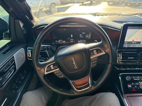 Used 2020 Lincoln Navigator Reserve w/ Equipment Group 208A Reserve image 17