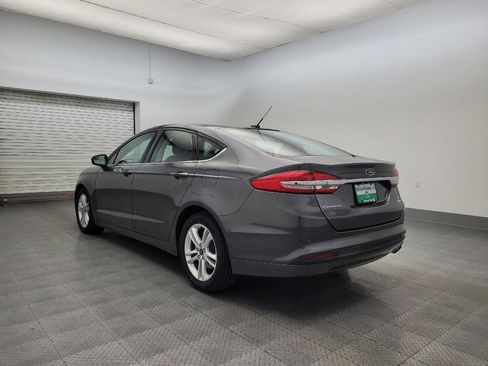 Used 2018 Ford Fusion SE w/ Fusion SE Technology Package image 5