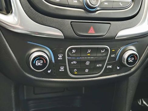 Used 2019 Chevrolet Equinox LT image 23