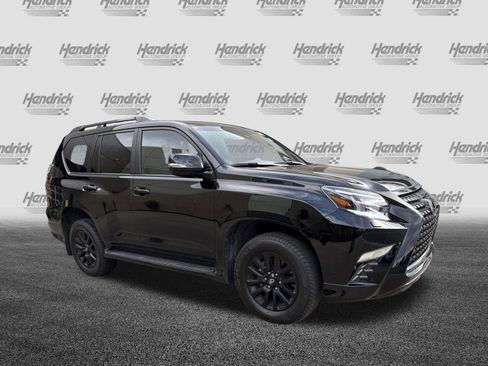 Used 2023 Lexus GX 460 w/ Black Line Special Edition image 2