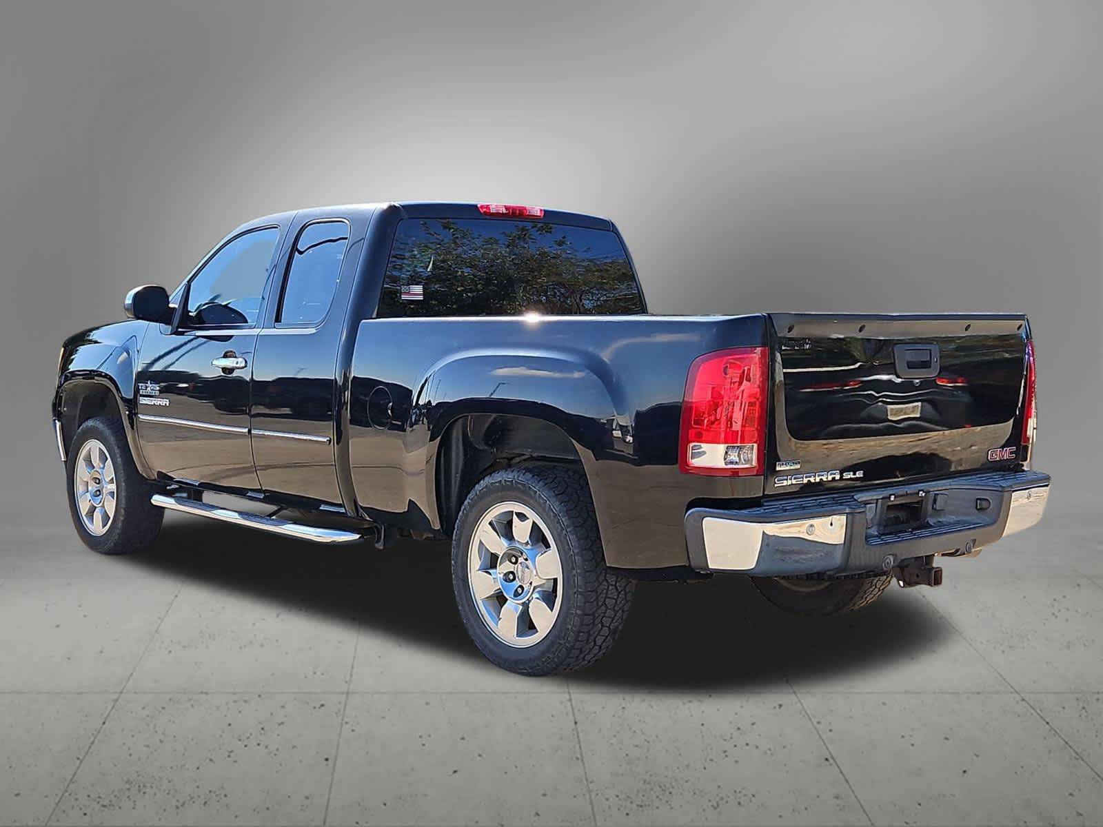 Used 2010 GMC Sierra 1500 SLE w/ Texas Edition RWD image 6