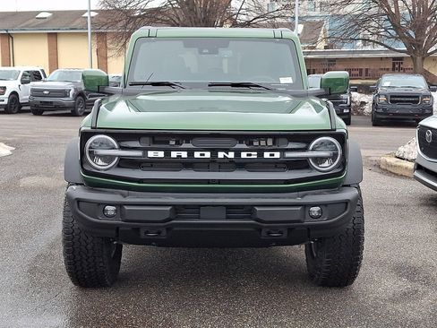 New 2025 Ford Bronco Outer Banks w/ Sasquatch Package AWD/4WD image 9