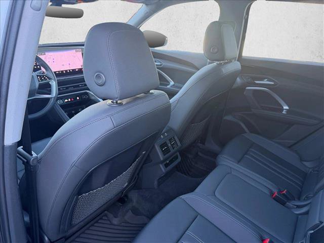 Used 2025 Audi Q5 Premium w/ Convenience Package AWD/4WD image 17
