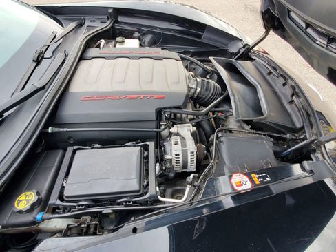 Used 2019 Chevrolet Corvette Stingray Coupe w/ 1LT image 25