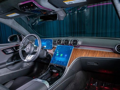 Certified 2025 Mercedes-Benz C 300 Sedan image 4