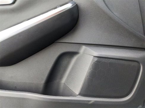 New 2025 Nissan Sentra SR image 34