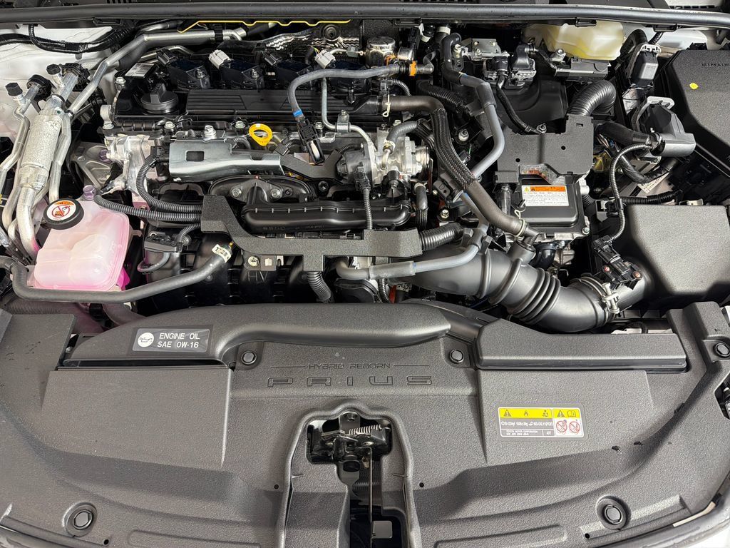 Used 2024 Toyota Prius Prime FWD image 26