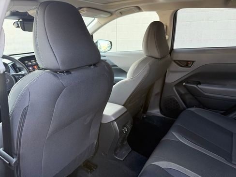 Certified 2025 Subaru Crosstrek 2.0i Premium image 24