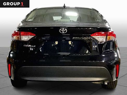 Used 2023 Toyota Corolla LE image 4