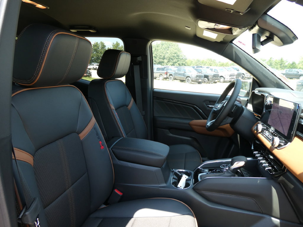 New 2026 GMC Canyon AT4 w/ Nightfall Essentials Package AWD/4WD image 11