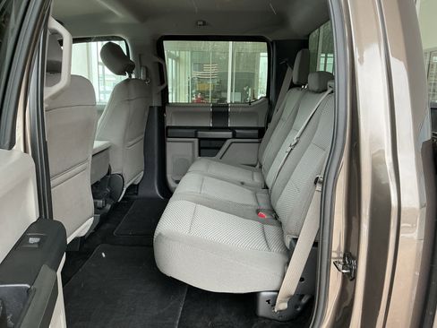 Used 2017 Ford F150 XLT w/ Trailer Tow Package image 18