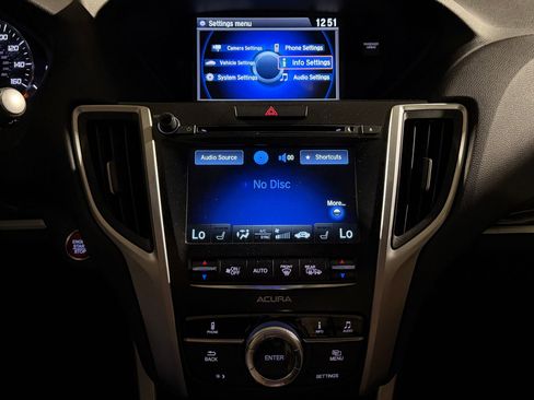 Used 2016 Acura TLX V6 FWD image 25