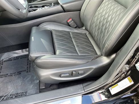 Used 2023 Nissan Maxima Platinum w/ Sport Mat Group FWD image 20