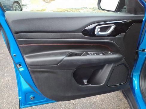 Used 2022 Jeep Compass Trailhawk image 10