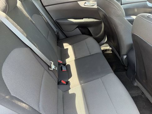 Used 2023 Kia Forte LXS w/ LXS Technology Package FWD image 12