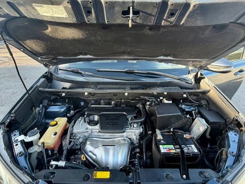 Used 2014 Toyota RAV4 Limited w/ Technology Package image 29