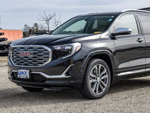 Used 2020 GMC Terrain Denali w/ Denali Premium Package image 15
