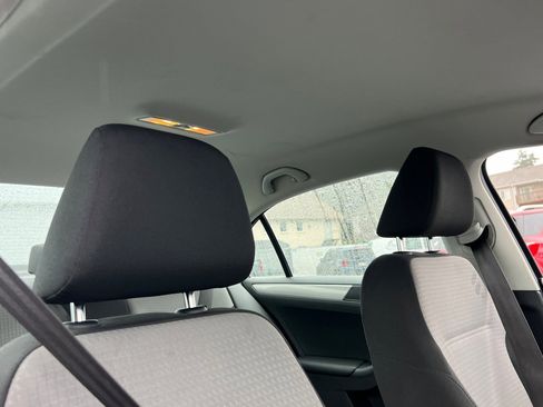 Used 2017 Volkswagen Jetta S image 13