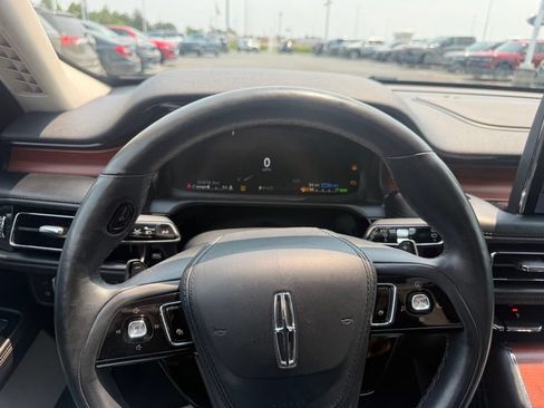 Used 2022 Lincoln Aviator Grand Touring w/ Equipment Group 301A AWD/4WD image 27