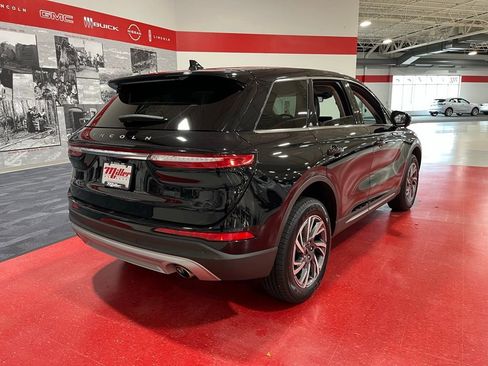 Used 2023 Lincoln Corsair AWD w/ Equipment Group 101A image 4