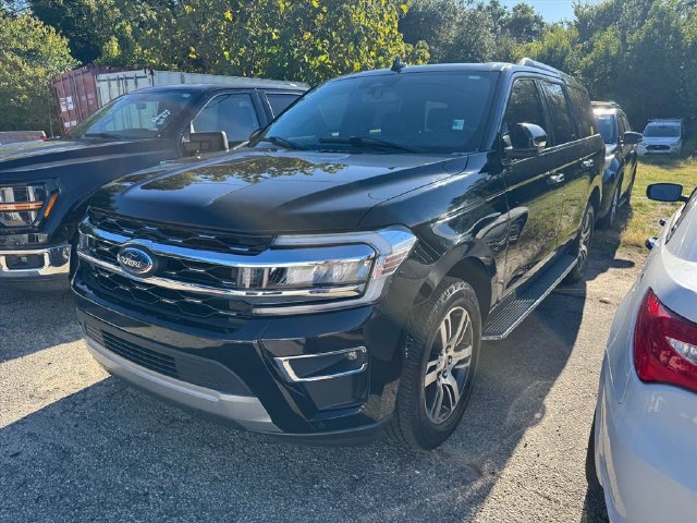 Used 2023 Ford Expedition Limited RWD image 5
