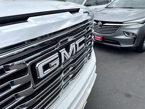 Used 2024 GMC Sierra 1500 Pro w/ Convenience Package image 32