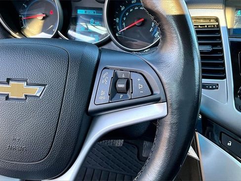 Used 2014 Chevrolet Cruze LT image 11