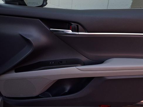 Used 2021 Toyota Camry LE image 25