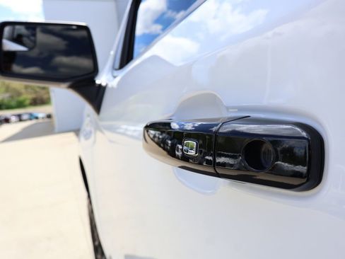 Used 2019 Chevrolet Silverado 1500 LT Trail Boss AWD/4WD image 11