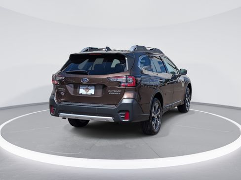 Used 2021 Subaru Outback Touring XT AWD/4WD image 7