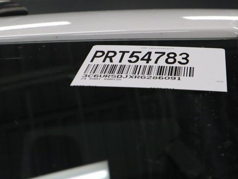 Used 2024 RAM 2500 Big Horn image 33