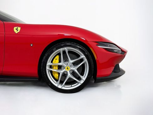 Certified 2025 Ferrari Roma Spider RWD image 28