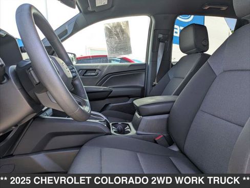 Used 2025 Chevrolet Colorado W/T RWD image 17