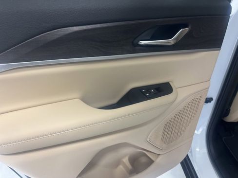 New 2025 Jeep Grand Cherokee Limited w/ Black Appearance Package image 27