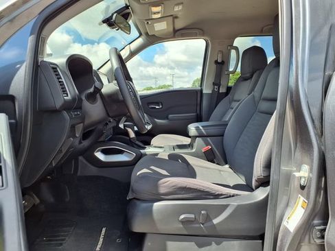 Used 2024 Nissan Frontier SV AWD/4WD image 13