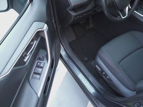 Certified 2023 Toyota RAV4 SE image 9