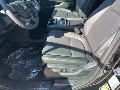 New 2026 Honda Odyssey EX-L image 7