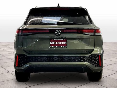 New 2026 Volkswagen Tiguan SE R-Line image 6
