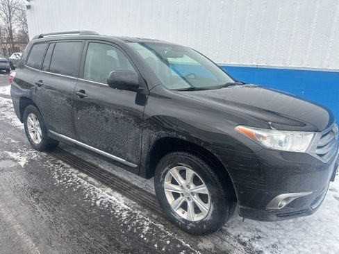 Used 2013 Toyota Highlander SE image 2