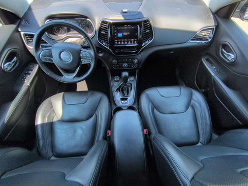 Used 2019 Jeep Cherokee Limited AWD/4WD image 15