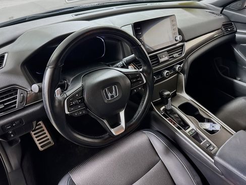 Used 2018 Honda Accord Sport image 10
